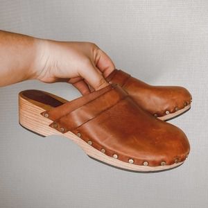 Classic Brown Leather Clogs